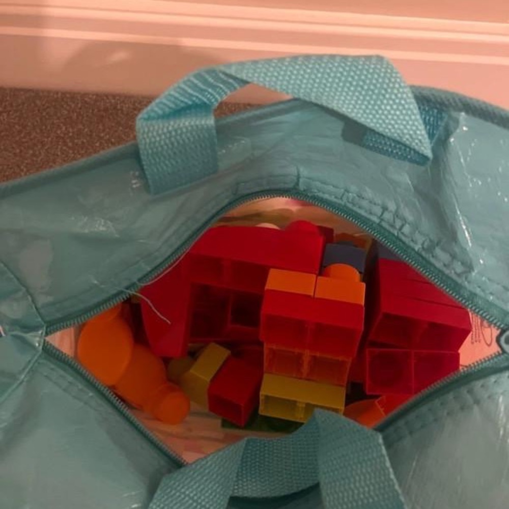 Black GarmentMega Bloks set very good condition